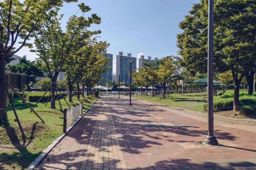 ibis budget Ambassador Busan Haeundae Bagian luar foto