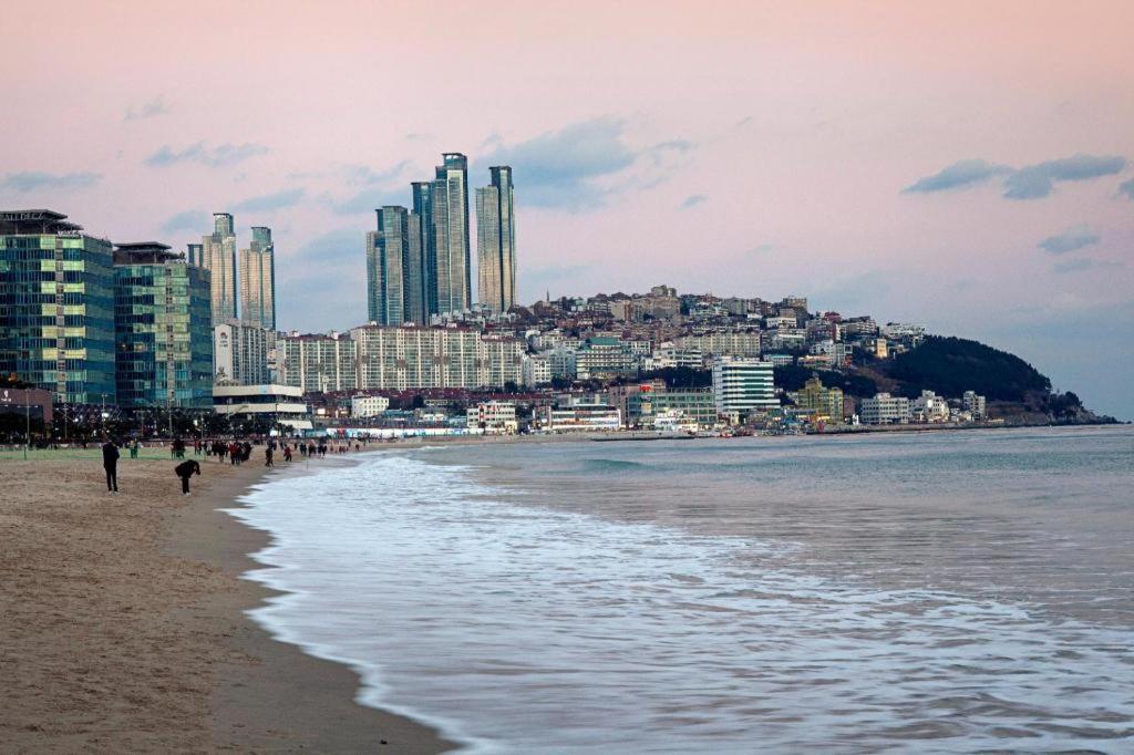 ibis budget Ambassador Busan Haeundae Bagian luar foto