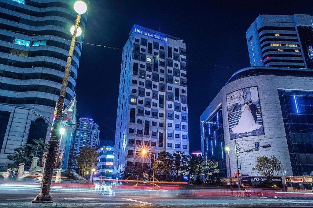 ibis budget Ambassador Busan Haeundae Bagian luar foto