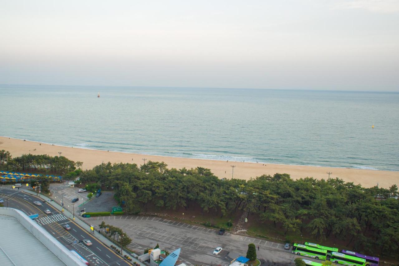 ibis budget Ambassador Busan Haeundae Bagian luar foto